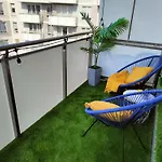 Miodowy Apartament Z Balkonem, Hustawka, Garazem I Faktura
