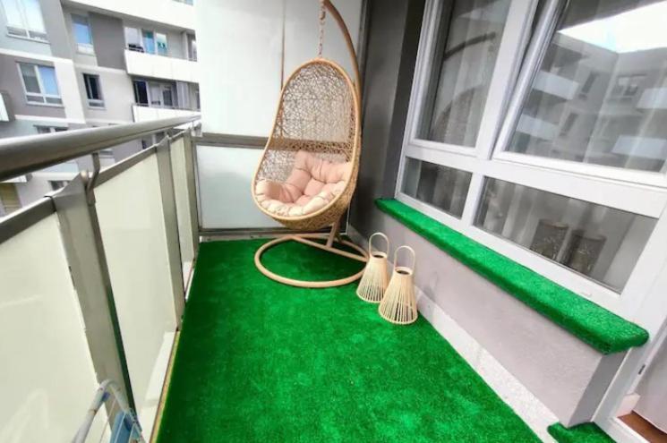 Miodowy Z Balkonem, Hustawka, Garazem I Faktura Apartment *